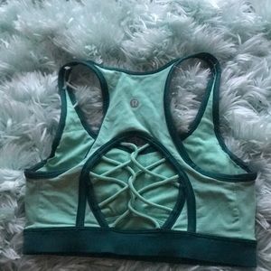Lululemon🍋 reflective sports bra